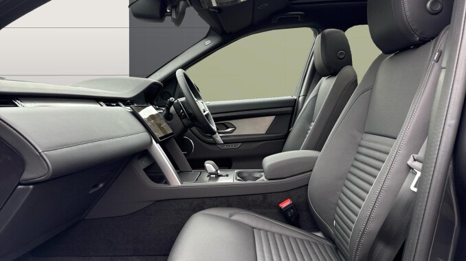 Land Rover Discovery Sport 1.5 P270e Landmark 5dr Auto [5 Seat] Station Wagon - Image 3